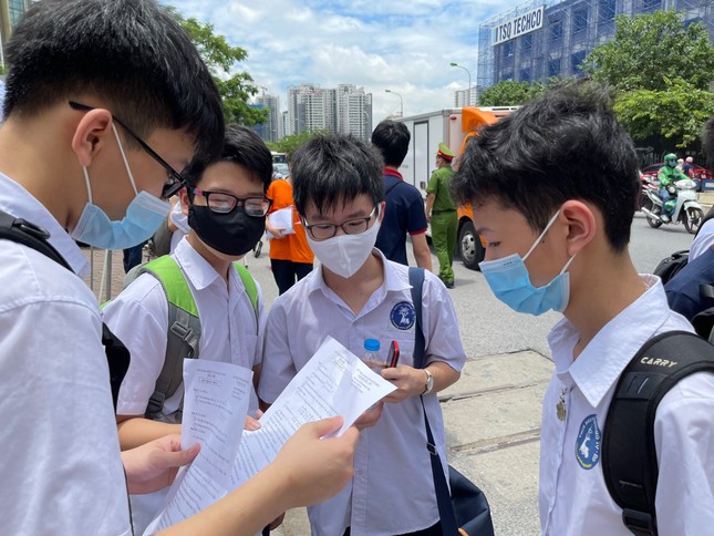 Hà Nội: Đề xuất cộng điểm tuyển sinh lớp 10 cho học sinh giỏi cấp thành phố ảnh 1