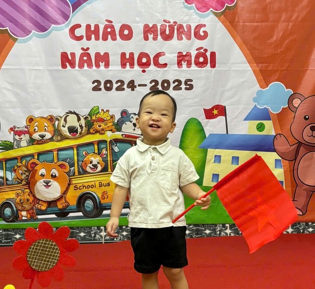 Mẹ trẻ ở Hà Nội khoe clip con trai nói đúng một từ, thu hút 18 triệu lượt xem ảnh 2