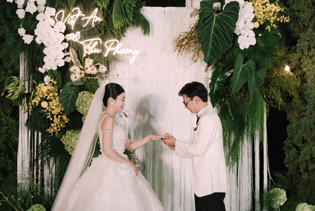Chú rể Hà Nội đem tráp trà sữa sang nhà gái khiến cả họ bất ngờ ảnh 3