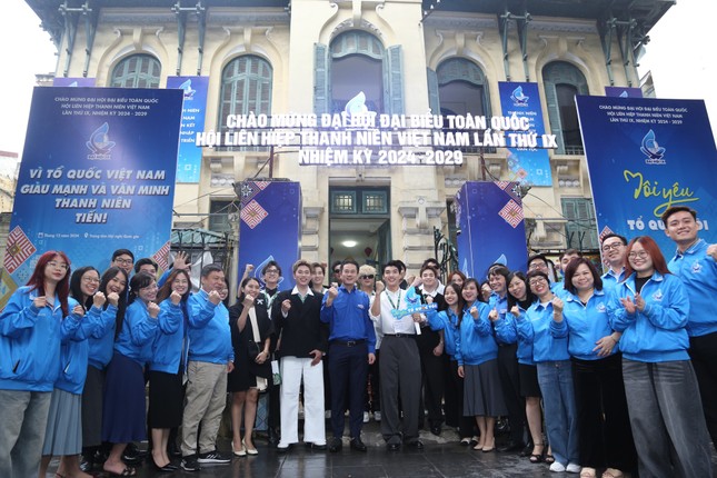 Thủ đô Hà Nội rộn ràng sắc màu Đại hội đại biểu toàn quốc Hội LHTN Việt Nam lần thứ IX ảnh 9