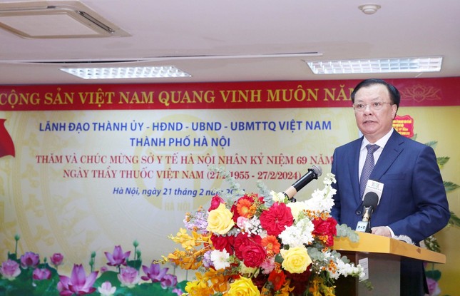 Bí thư Hà Nội đề nghị gỡ khó trong đấu thầu trang thiết bị y tế ảnh 1