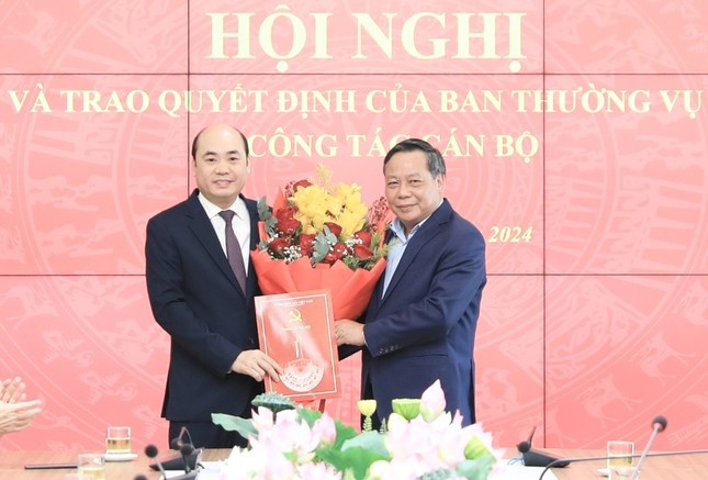 Điều động, bổ nhiệm cán bộ chủ chốt ở Hà Nội và 4 tỉnh ảnh 7