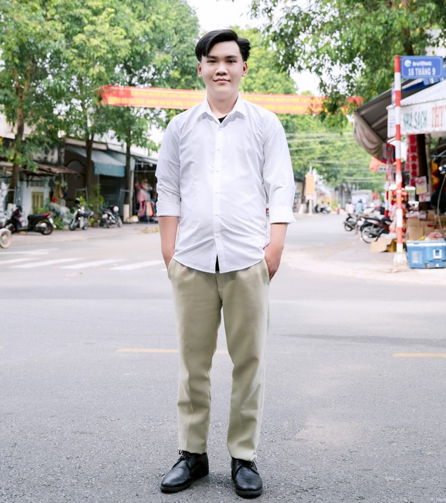 Vất vả mưu sinh, nam sinh khao khát quay lại giảng đường đại học ảnh 3