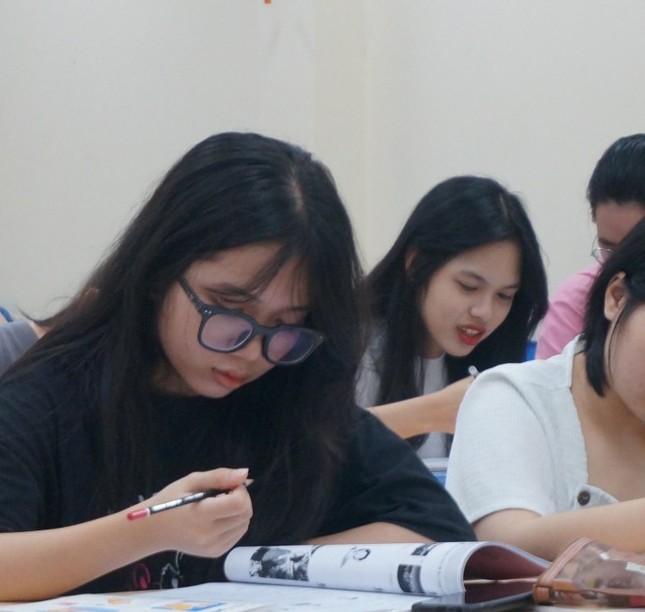 Nghị lực vượt khó của thủ khoa ngành Ngôn ngữ Hàn Quốc ảnh 2