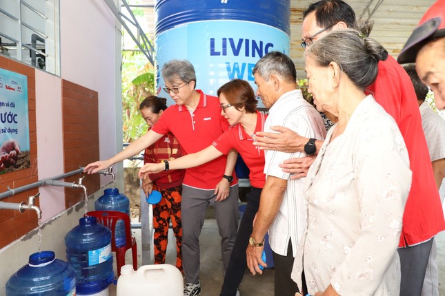 Báo Tiền Phong và Keppel đưa hai hệ thống máy lọc nước sạch đến người dân tỉnh Bến Tre và Trà Vinh ảnh 6