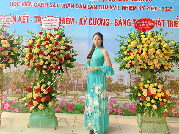 Ngắm nhìn 'bông hồng' Ngọc Linh - Nữ sinh dân tộc Nùng của Học viện Cảnh sát Nhân dân ảnh 5