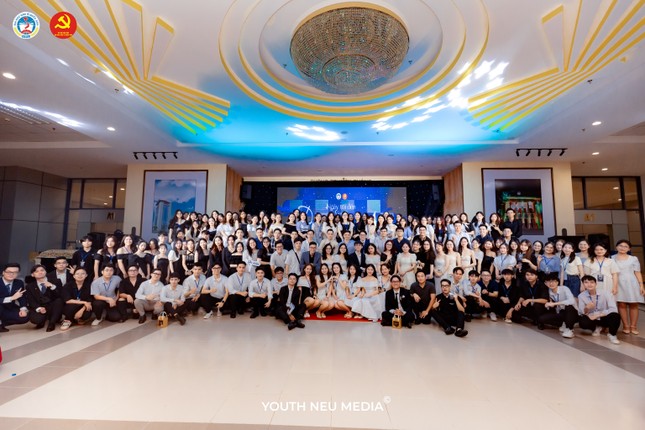 Nữ Bí thư Chi bộ Sinh viên Trường Đại học Kinh tế Quốc dân gương mẫu, phát huy sức trẻ trong Tháng Thanh niên ảnh 3