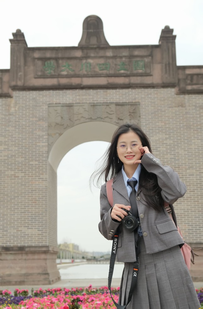 Nữ sinh Việt cùng hành trình chinh phục học bổng Chính phủ Trung Quốc trị giá gần 1 tỷ đồng- Ảnh 2.