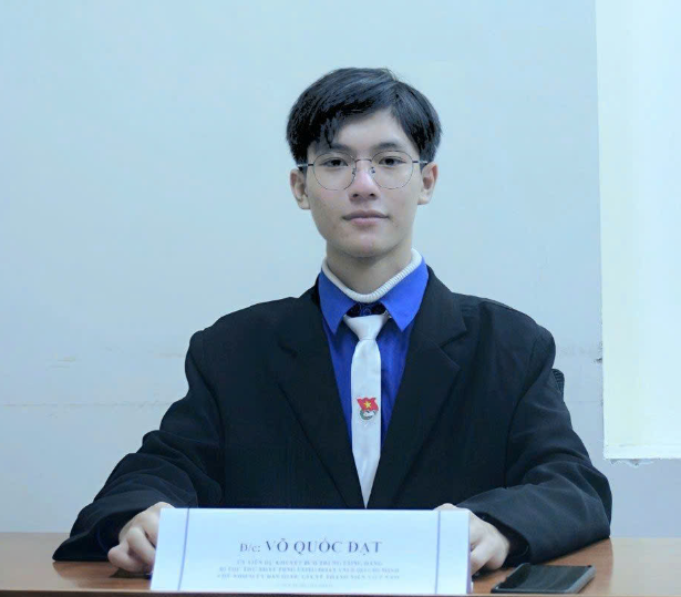 Nam sinh Vĩnh Long vượt nghìn cây số để theo đuổi ước mơ trở thành cán bộ Đoàn ảnh 1