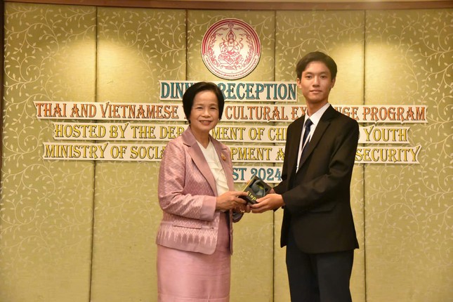 Nam sinh Vĩnh Long vượt nghìn cây số để theo đuổi ước mơ trở thành cán bộ Đoàn ảnh 7