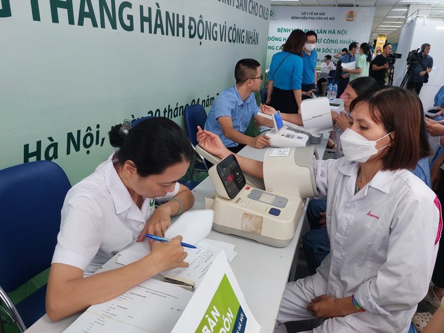 Hàng trăm nữ công nhân ở Hà Nội được khám sàng lọc ung thư ảnh 6