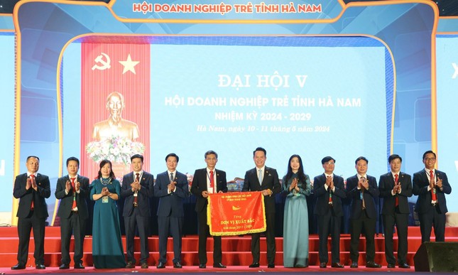 Anh Nguyễn Đức Cường làm Chủ tịch Hội Doanh nhân trẻ tỉnh Hà Nam ảnh 2