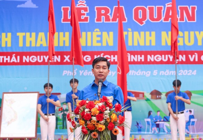 Tuổi trẻ Thái Nguyên triển khai 'Chợ dân sinh không dùng túi nilon' hưởng ứng Chiến dịch tình nguyện Hè 2024 ảnh 1