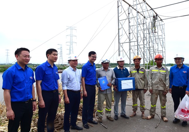 Bí thư thứ nhất Trung ương Đoàn: Tạo sự đồng thuận của người dân trong thực hiện đường dây 500kV ảnh 2