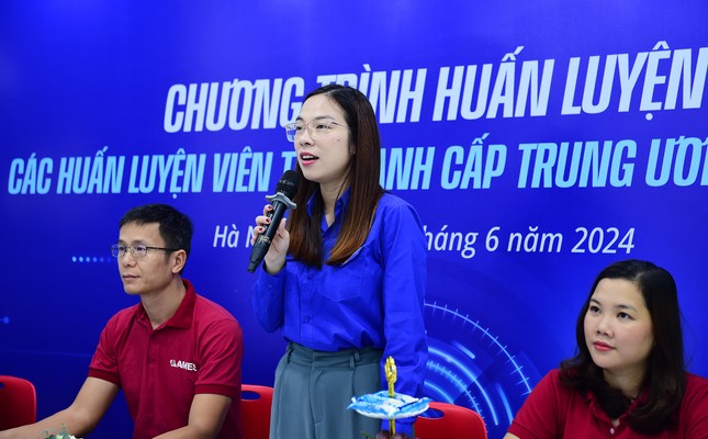 160 đại sứ áo xanh lan tỏa tiếng Anh trong Chiến dịch tình nguyện Hè 2024 ảnh 3