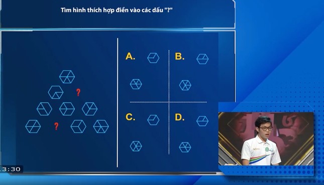 Nam sinh TPHCM giành vòng nguyệt quế Olympia với điểm số hơn tổng điểm 3 bạn cùng chơi ảnh 2