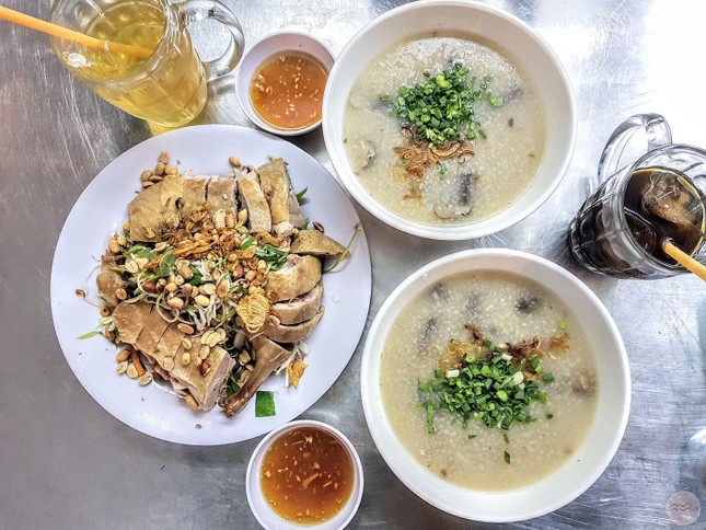 Hé lộ việc 'giám khảo' Michelin Guide nổi tiếng ngồi vỉa hè ăn cháo vịt ảnh 3