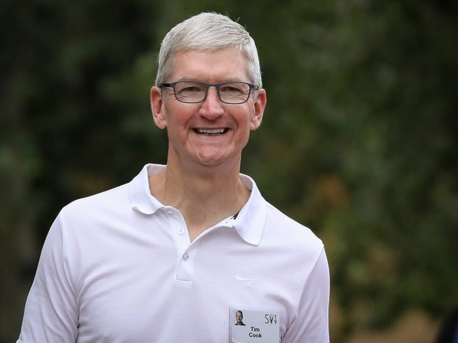 Tiết lộ về cuộc sống kín tiếng của CEO Apple Tim Cook ảnh 1