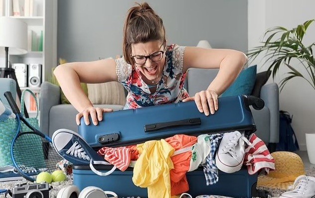 Tiếp viên hàng không nói cách đóng gói hành lý tối ưu khi đi máy bay ảnh 2