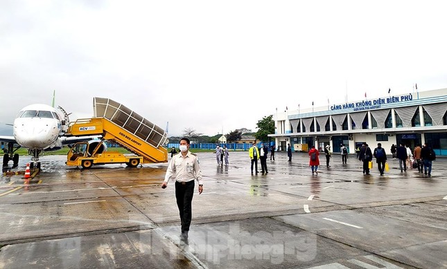 Hết sạch vé máy bay Hà Nội - Điện Biên ảnh 1