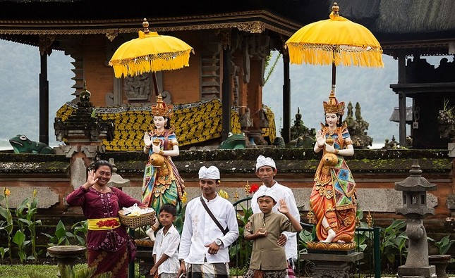 Indonesia có bao nhiêu ngôn ngữ bản địa?