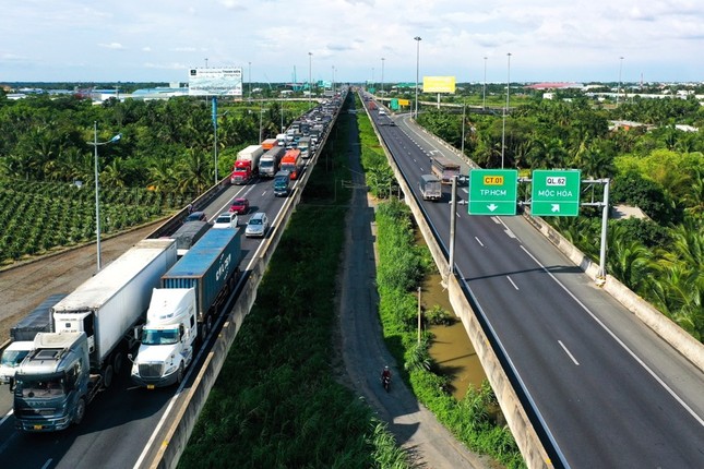 Tuyến cao tốc được khởi công xây dựng đầu tiên tại Việt Nam?