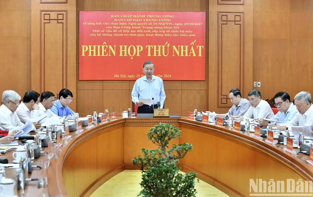 Tổng Bí thư Tô Lâm chủ trì phiên họp về tiếp tục đổi mới, sắp xếp tổ chức bộ máy của hệ thống chính trị ảnh 1