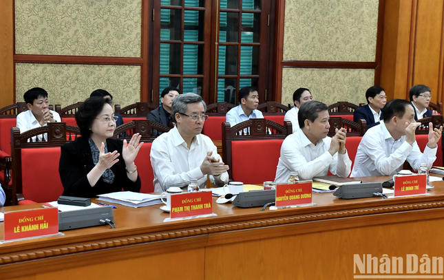Tổng Bí thư Tô Lâm chủ trì phiên họp về tiếp tục đổi mới, sắp xếp tổ chức bộ máy của hệ thống chính trị ảnh 6
