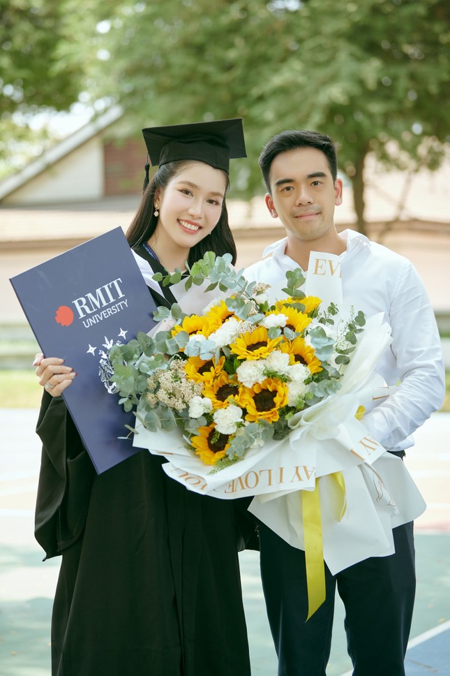 Á hậu Phương Anh tốt nghiệp thạc sĩ RMIT ảnh 4