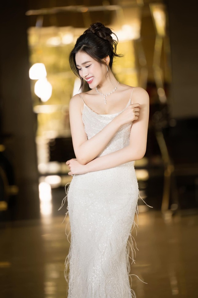 Đỗ Thị Hà chưa muốn công khai bạn trai ảnh 2