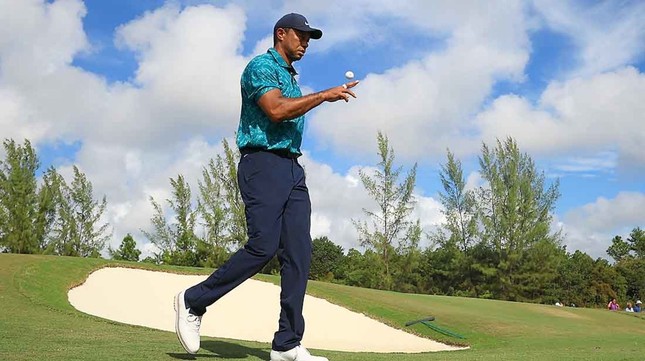 Tiger Woods, Jon Rahm và cuộc chiến chống lại tiếng gọi đồng tiền ảnh 2