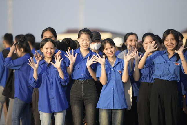 Tuổi trẻ Phú Yên đóng góp hết sức mình cho thành công của Tiền Phong Marathon 2024 ảnh 4