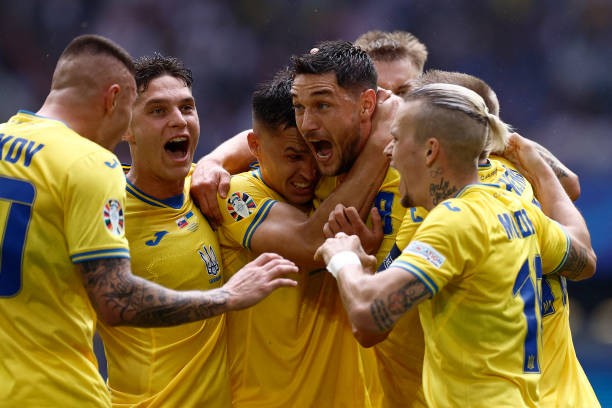 Ukraine comes back from behind to beat Slovakia, reviving their chances of winning a ticket photo 1