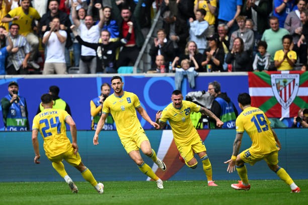 Ukraine revives their chance to win a ticket by coming from behind to beat Slovakia, photo 6