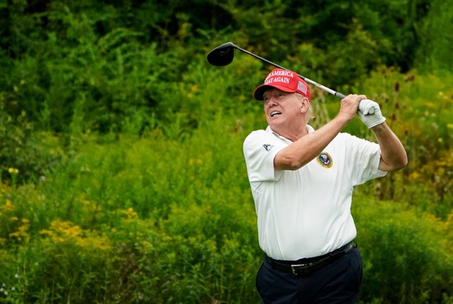 Tổng thống Mỹ mới đắc cử Donald Trump có chơi golf giỏi như lời đồn?