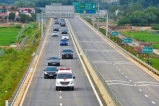 Số phận 2 ngân hàng 0 đồng; tin mới thương vụ cổ phiếu quỹ lớn nhất lịch sử ảnh 4