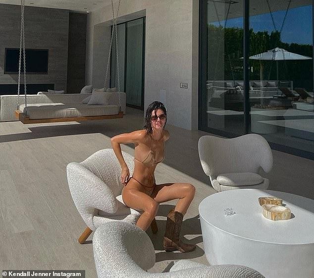 Kendall Jenner vuelve a causar tormenta con diminutas fotografías en bikini, luciendo su elegante cuerpo con 0% de exceso de grasa foto 3