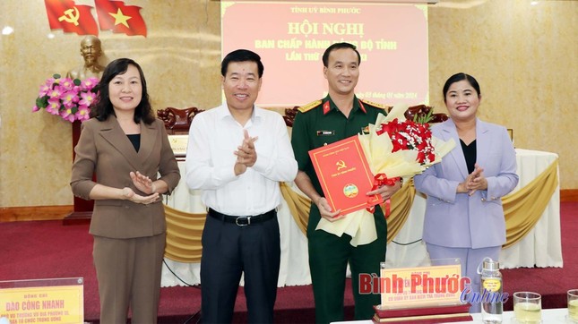 Điều động, chỉ định, bổ nhiệm nhân sự chủ chốt ở 3 tỉnh, thành phía Nam ảnh 6