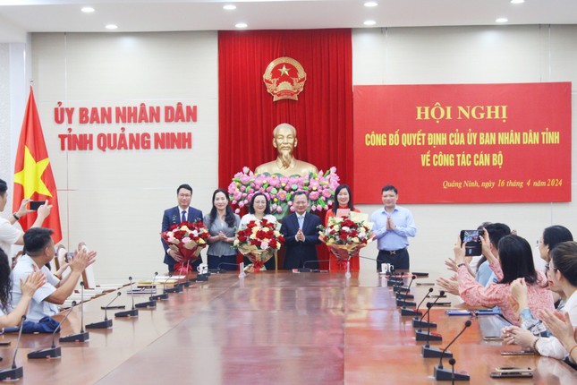 Quang Ninh mobilizes and appoints many key officials photo 4