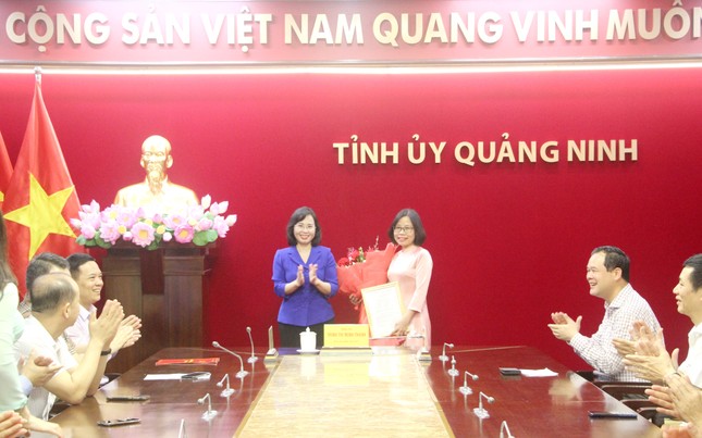 Quang Ninh mobilizes and appoints many key officials photo 2
