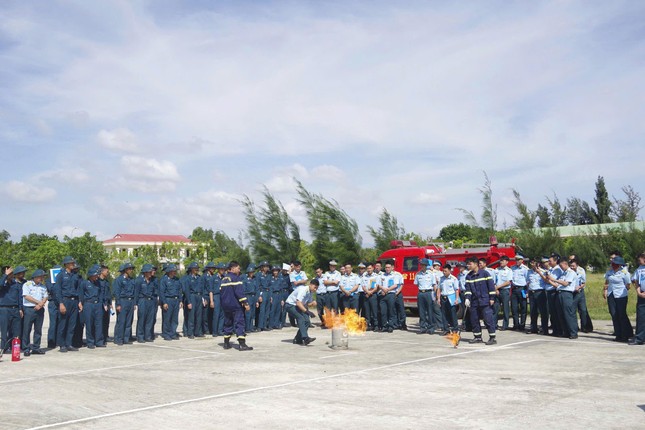 Thanh niên Công an và Quân đội đẩy mạnh học tập, làm theo Bác ảnh 6