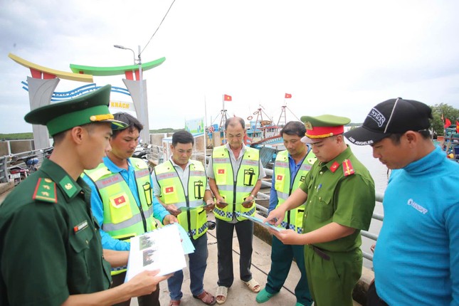 Thanh niên Công an và Quân đội đẩy mạnh học tập, làm theo Bác ảnh 12