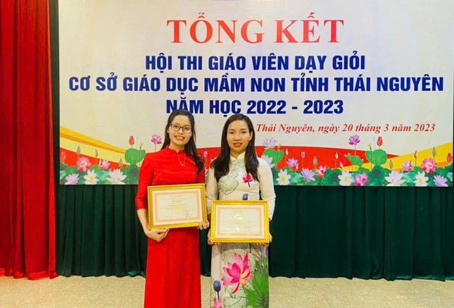 Vỡ òa hạnh phúc hai tiếng 'cô... yêu' ảnh 5