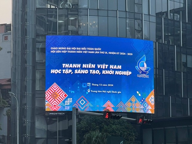 Thủ đô Hà Nội rộn ràng sắc màu Đại hội đại biểu toàn quốc Hội LHTN Việt Nam lần thứ IX ảnh 3