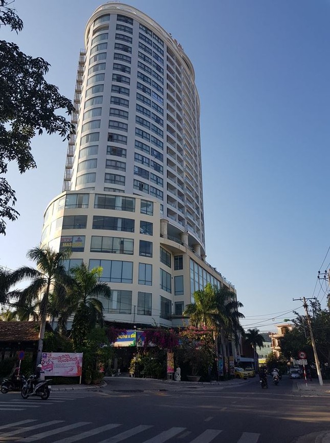 Công an Khánh Hòa buộc khách sạn Bavico Nha Trang dừng kinh doanh ảnh 1
