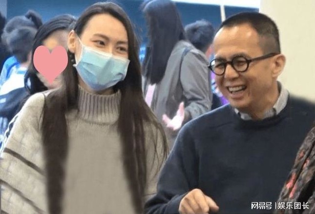 Chuyện tình của tỷ phú Lý Trạch Giai ảnh 3