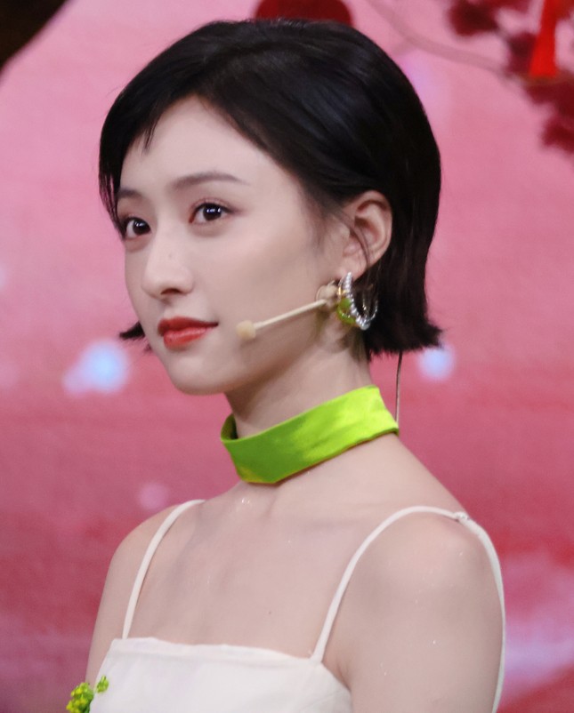Nữ diễn viên Hồ Liên Hinh xuất hiện giữa bê bối lộ clip 20 phút ảnh 5