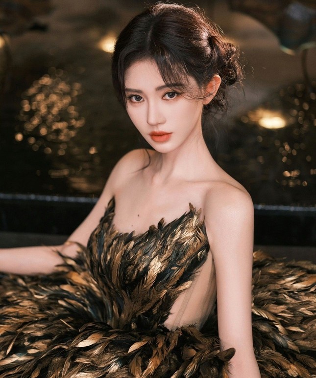 Mỹ nữ 4.000 năm Cúc Tịnh Y bị chế nhạo ảnh 5