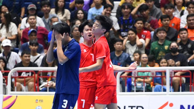 HLV tuyển futsal Thái Lan nói gì sau trận thua sốc đội tuyển Việt Nam? ảnh 2