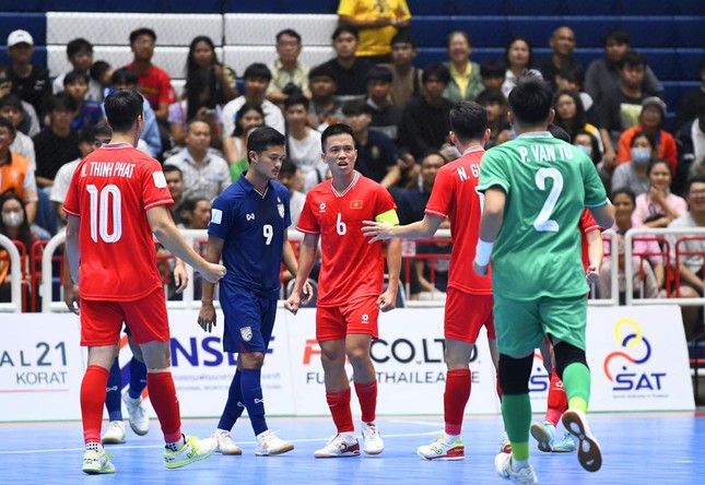 'Động đất' tại giải vô địch futsal Đông Nam Á: Đội tuyển Việt Nam thắng Thái Lan ảnh 1